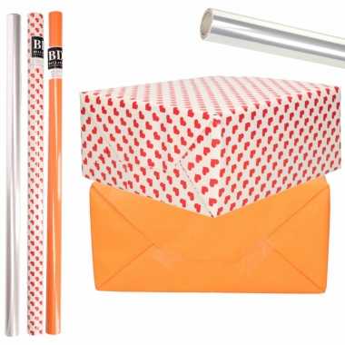 6x rollen kraft inpakpapier transparante folie/hartjes pakket oranje/harten design 200 x 70 cm kado