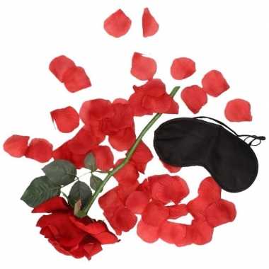 Valentijnskado verassingspakket zwart masker